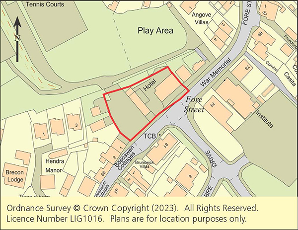 Lot: 77 - FORMER HOTEL WITH CONVERTED GRANARY BUILDING AND CAR PARK -